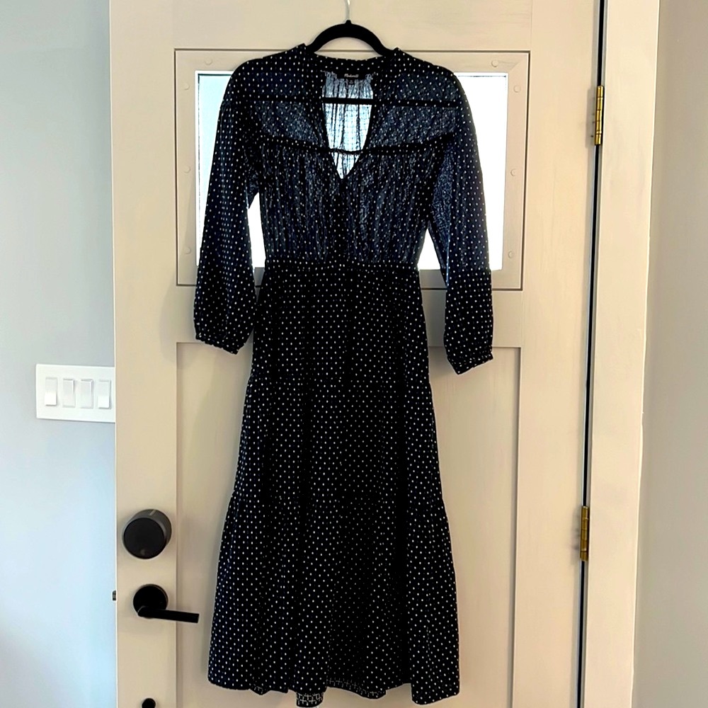 Madewell Dobby V-Neck Tiered Midi Dress